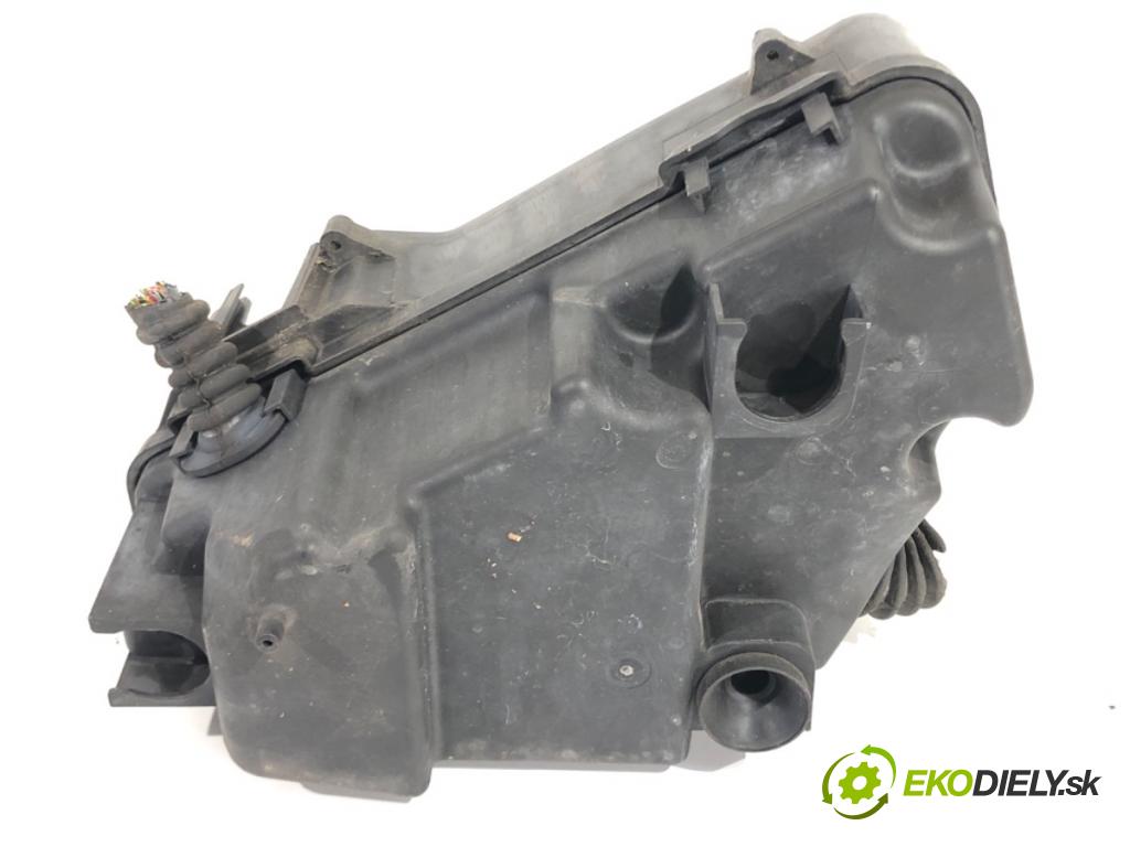 AUDI Q7 4L SUV 2008 240 kW 4.2 TDI quattro 4134 skříňka poistková 7L0937576B (Pojistkové skříňky)