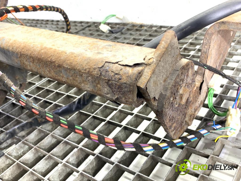 TOYOTA AVENSIS T27 Kombi 2009 112 kW 2.0 (ZRT272_) 1987 Hák tažné zařízení  (Tažná zařízení)