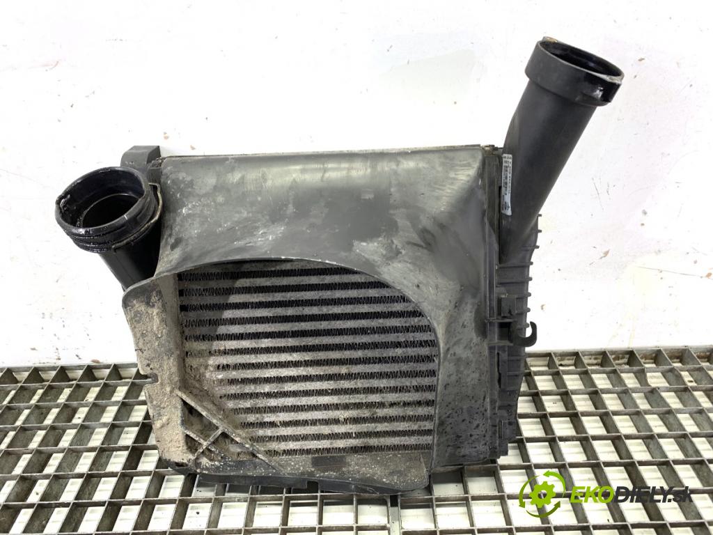 AUDI Q7 4L SUV 2008 240 kW 4.2 TDI quattro 4134 intercooler pravy 7L0145804A (Intercooler (chladič nasávaného vzduchu))