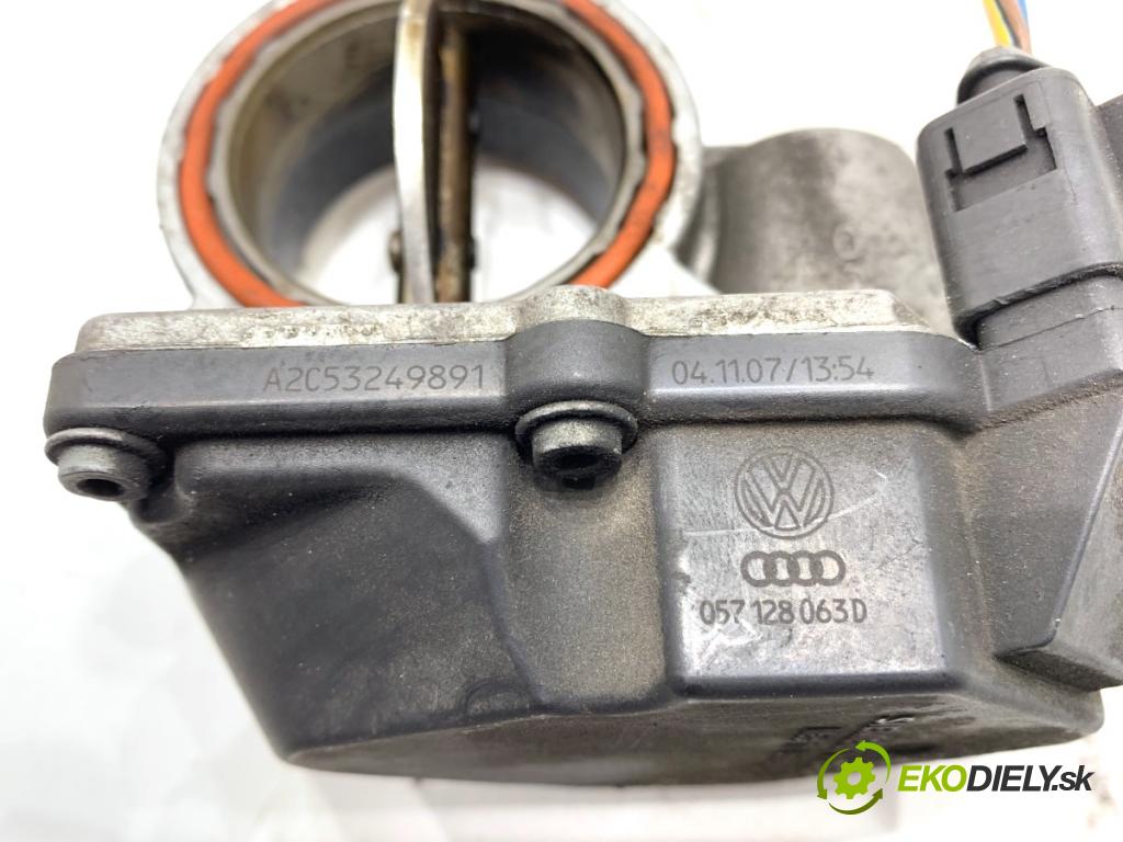 AUDI Q7 4L SUV 2008 240 kW 4.2 TDI quattro 4134 Škrtiaca klapka 057128063D (Škrtiaca klapka)