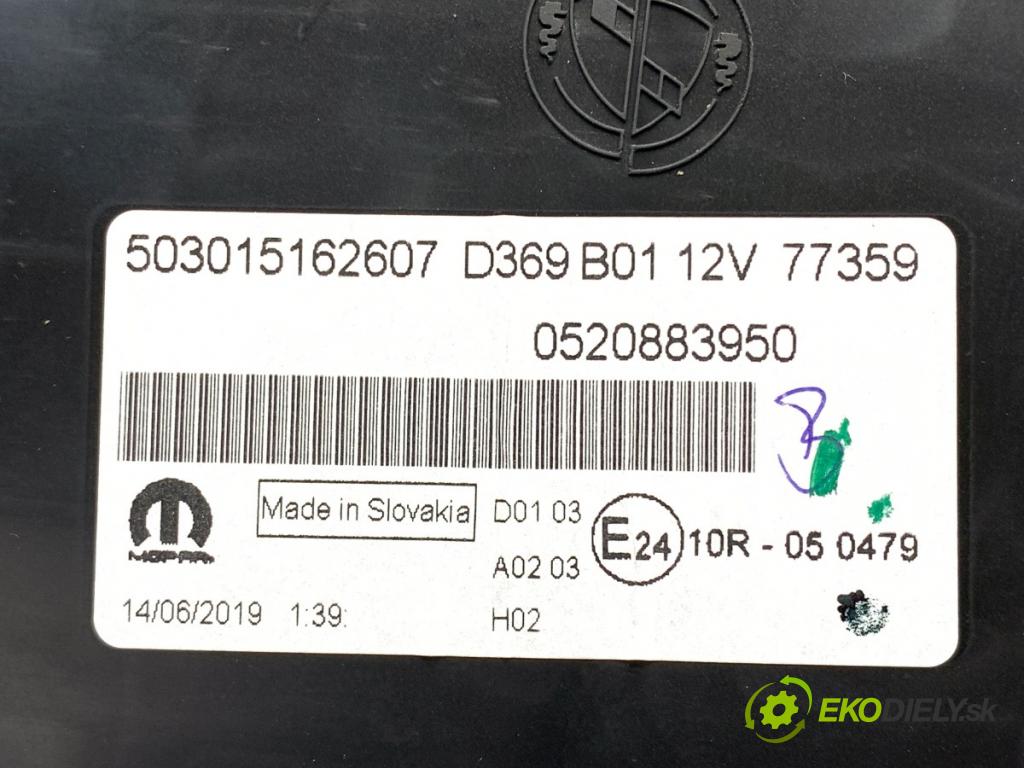 FIAT DOBLO II Autobus 2019 74 kW 1.6 D Multijet (263AXE1B) 1598 Prístrojovka 0520883950 (Prístrojová doska)