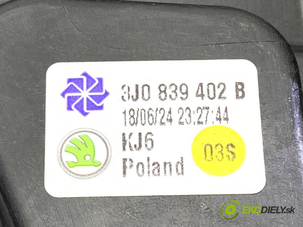 SKODA 2.0 TSI  2024 195 kW 2.0 TSI 195 kW [265 KM] benzyna 2023 - 1984 mechanismus okna pravý zadní část 3J0839402B