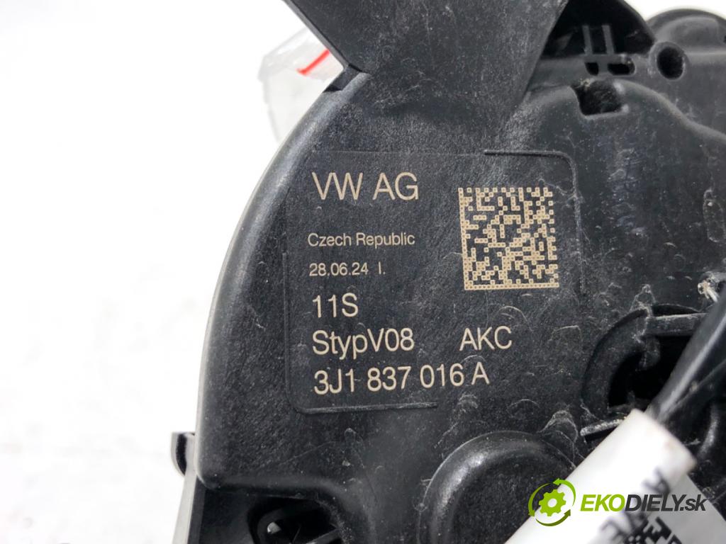 SKODA 2.0 TSI  2024 195 kW 2.0 TSI 195 kW [265 KM] benzyna 2023 - 1984 zámok dveře pravý přední část 3J1837016A