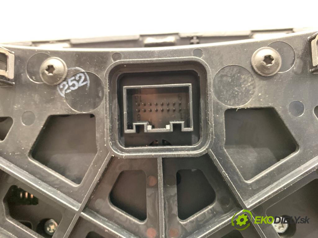 AUDI Q7 4L SUV 2008 240 kW 4.2 TDI quattro 4134 Panel ovládania radia (Prepínacie páčky pod volantom)