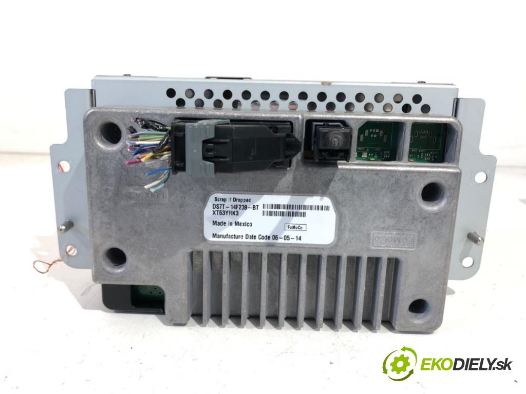 FORD MONDEO MK5 sedan 2014 130 kW 2.0 Hybrid 1999 Dislpej DS7T-14F239-BT (Prístrojová doska)