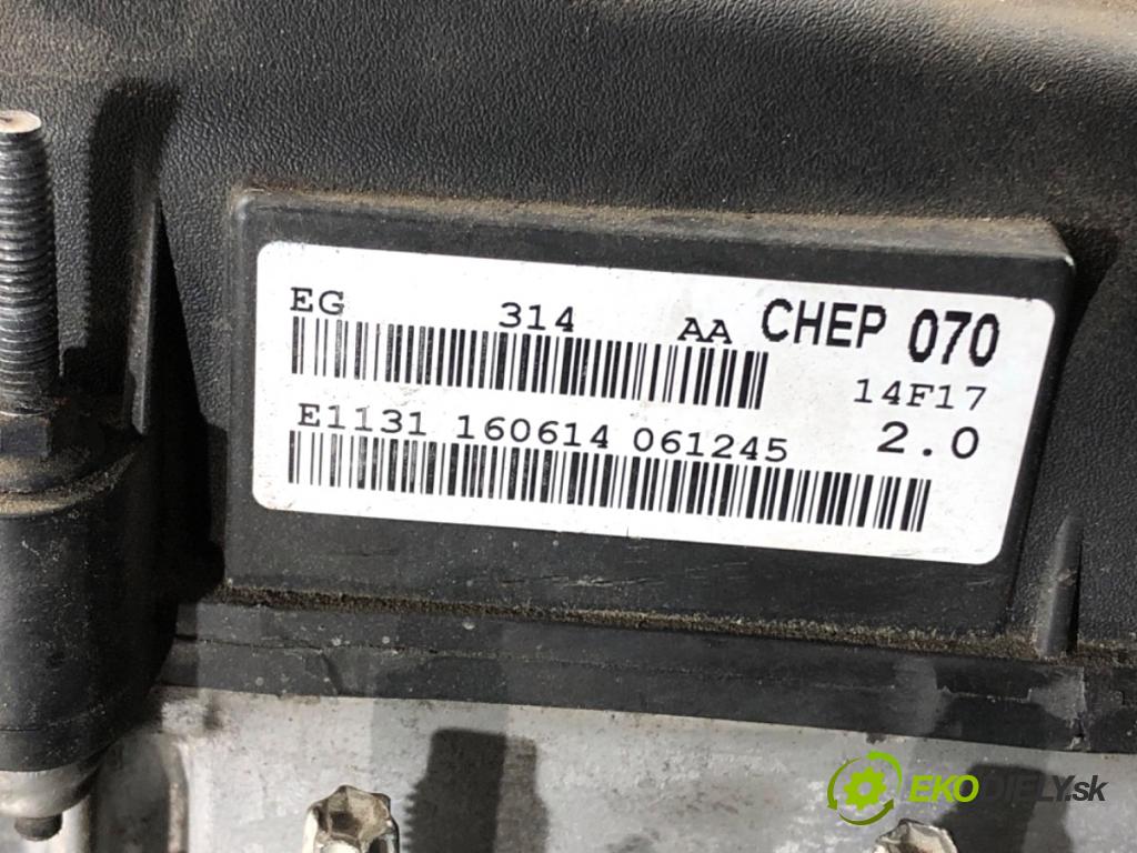 FORD MONDEO MK5 sedan 2014 130 kW 2.0 Hybrid 1999 Motor C20EDEF (Motor)