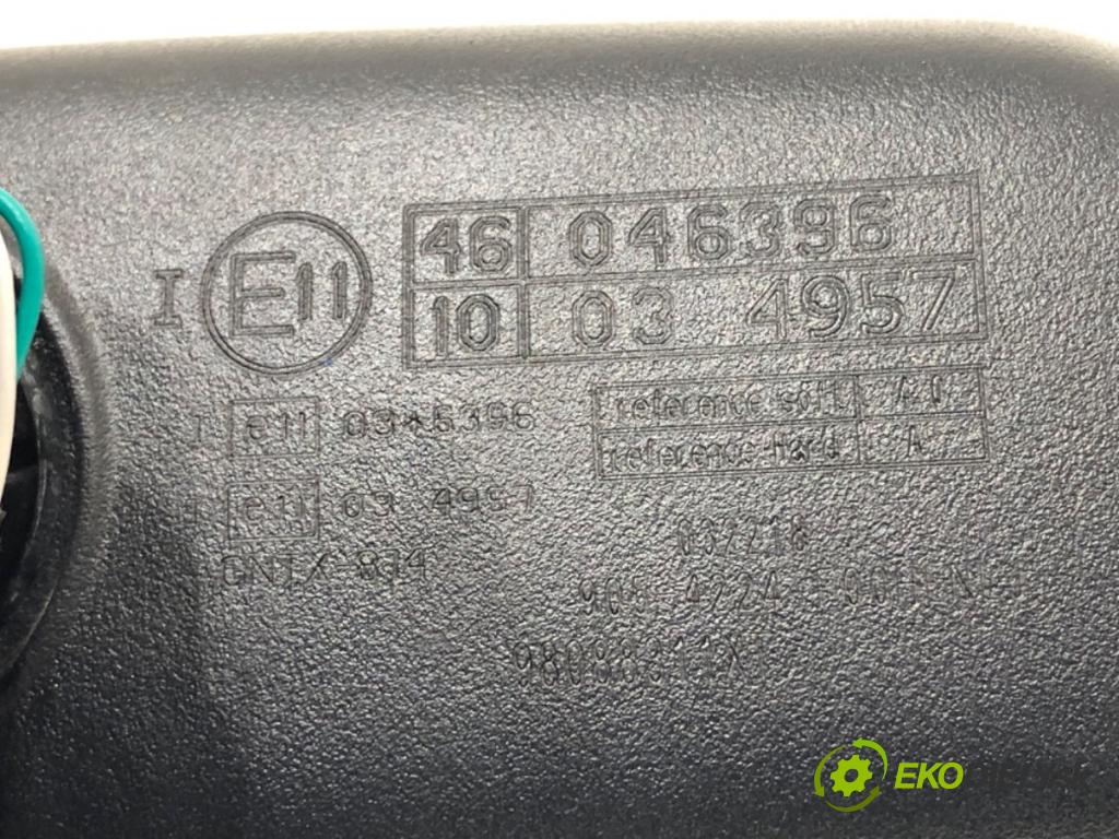 PEUGEOT 3008 SUV 2018 96 kW 1.5 BlueHDi 130 1499 zpětné zrcátko vnitřní  (Světla vnitřní)