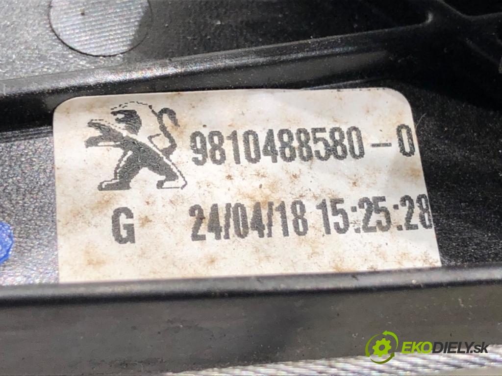 PEUGEOT 3008 SUV 2018 96 kW 1.5 BlueHDi 130 1499 mechanismus okna levý zadní část 9810488580