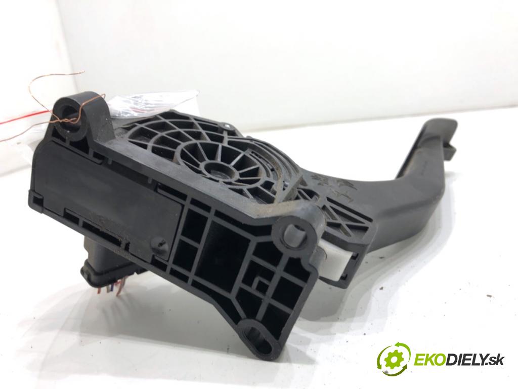 PEUGEOT 3008 SUV 2018 96 kW 1.5 BlueHDi 130 1499 Potenciometer plynu 9674829180 (Potenciometer plynového pedálu)