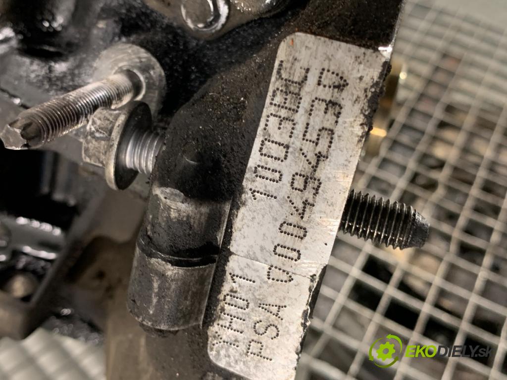 PEUGEOT 3008 SUV 2018 96 kW 1.5 BlueHDi 130 1499 Motor YHZ (Motor)