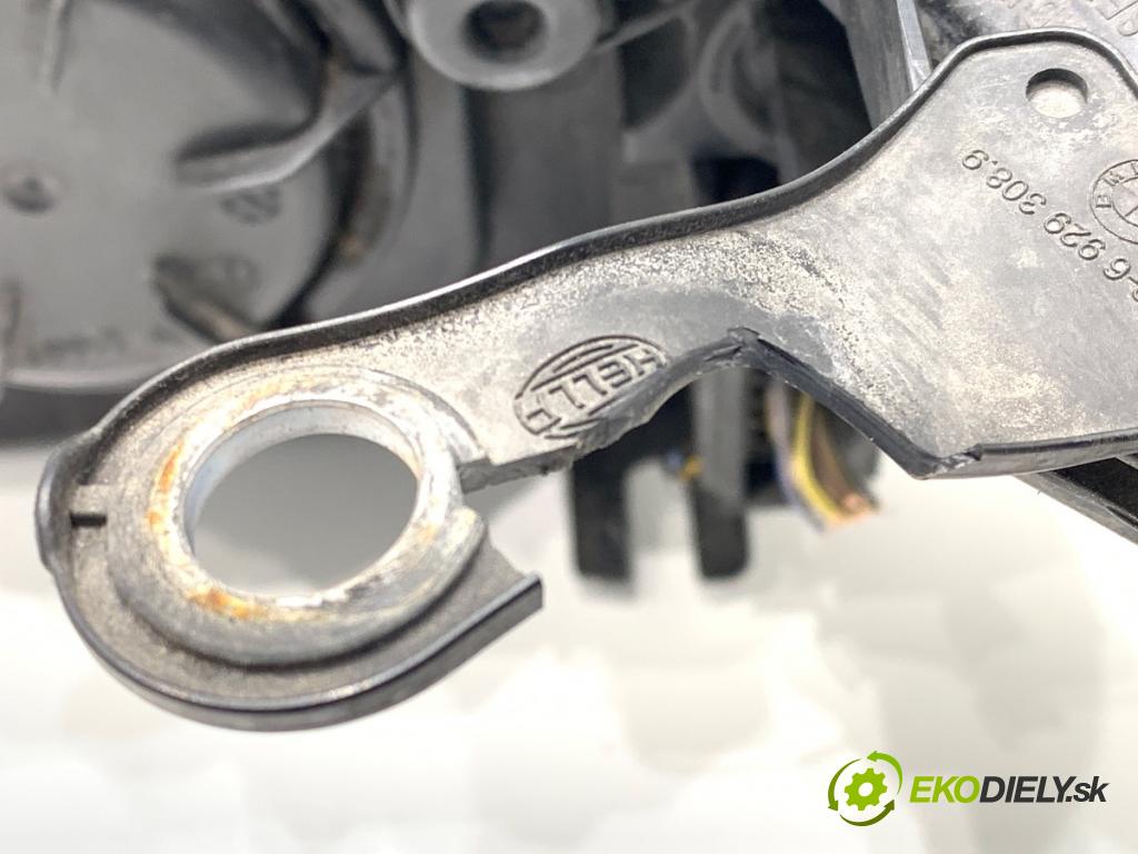 BMW E60 sedan 2003 125 kW 520 i 2171 světlomet pravý přední část 158722-00