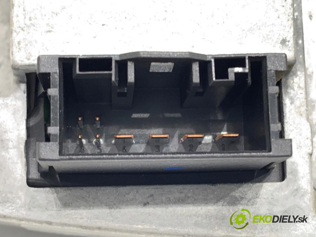 BMW E60 sedan 2003 125 kW 520 i 2171 přepínač kombinovaný 6937190 (Ovládaní topení a přepínače)
