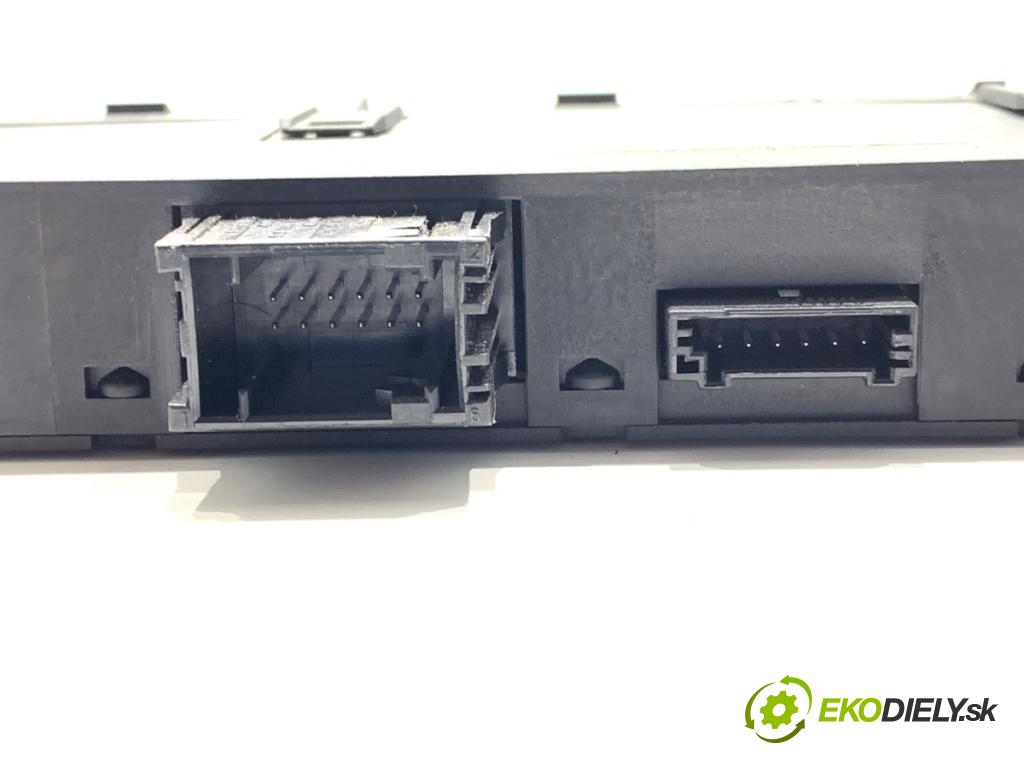 BMW E60 sedan 2003 125 kW 520 i 2171 Panel Prepínač ohrievania, vyhrievania sedačky 6938312