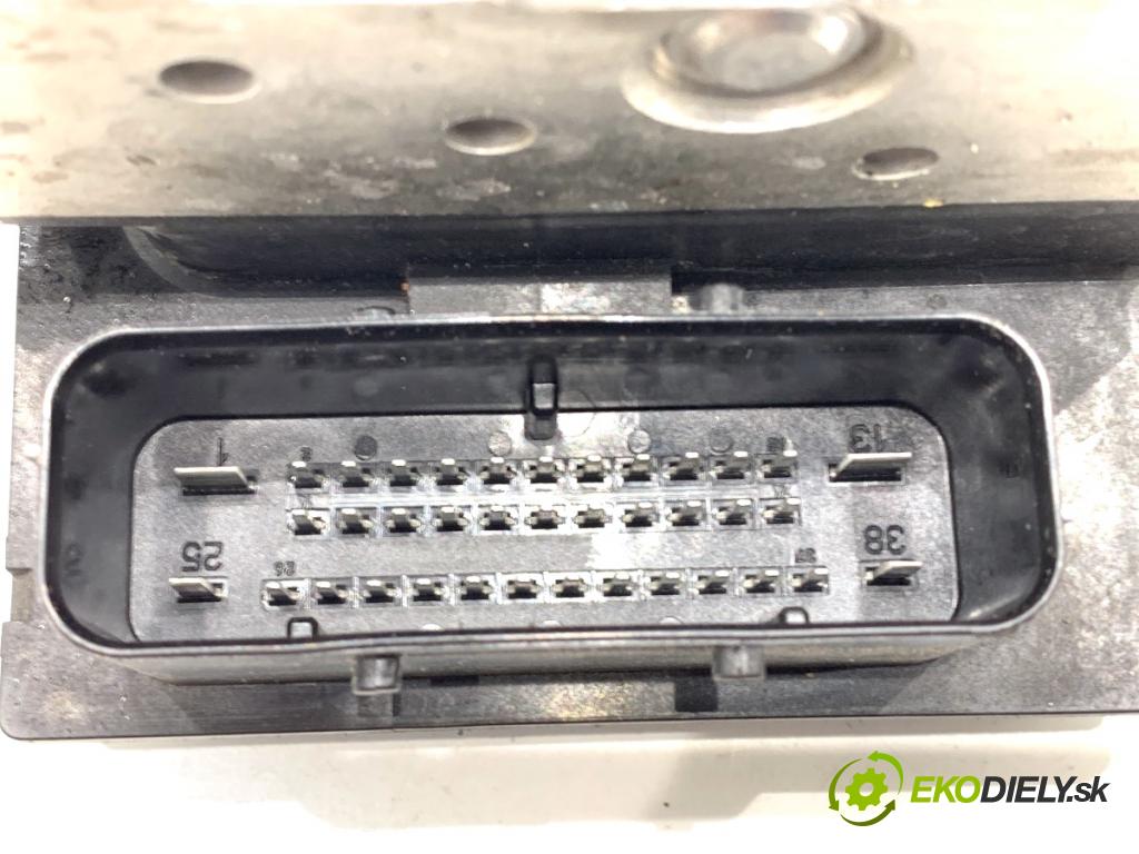 BMW E60 sedan 2003 125 kW 520 i 2171 pumpa ABS 6766300 (Pumpy brzdové)
