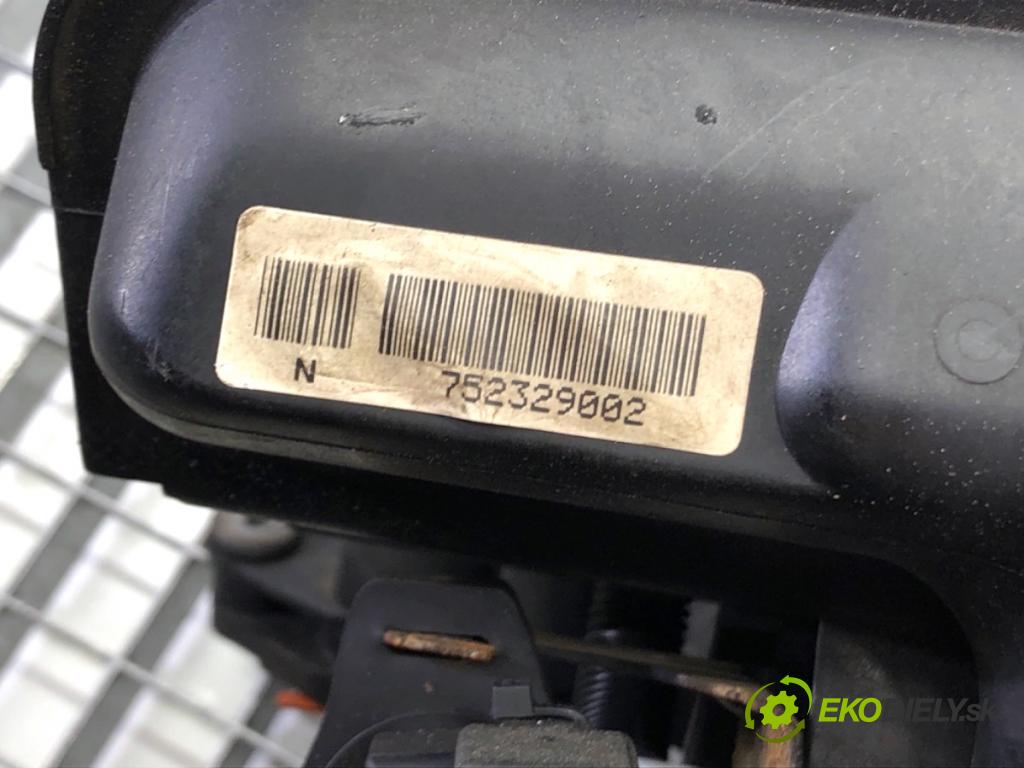BMW E60 sedan 2003 125 kW 520 i 2171 potrubí sání 7523290 (Sací potrubí)