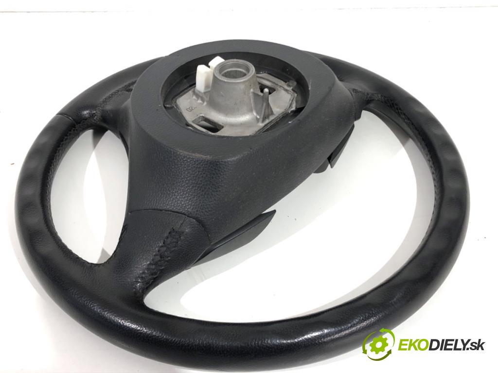 BMW E60 sedan 2003 125 kW 520 i 2171 volant  (Volanty)