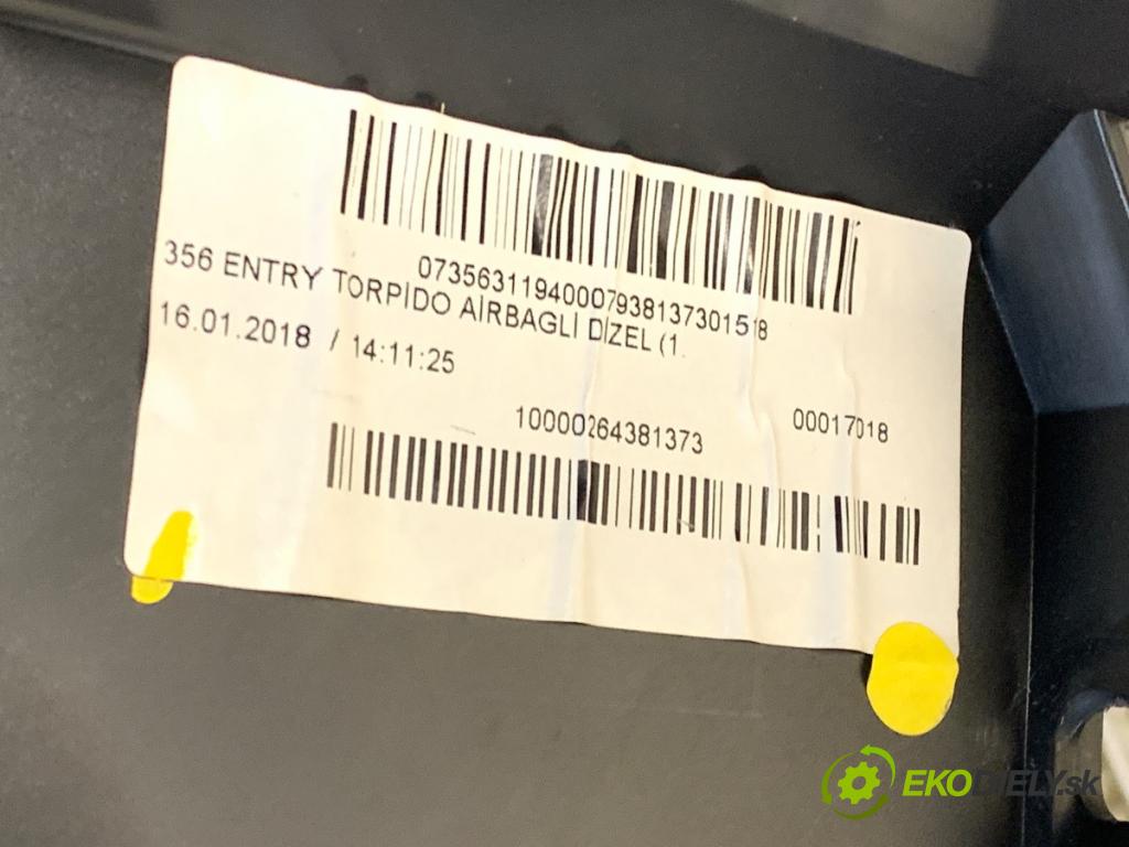 FIAT TIPO sedan 2018 70 kW 1.4 (356SXA1B) 1368 palubní doska  (Palubní desky)