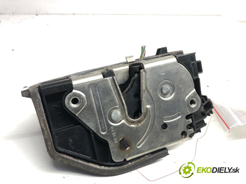 BMW E61 Kombi 2006 130 kW 525 d 2497 zámok dveře levý přední část 7167071