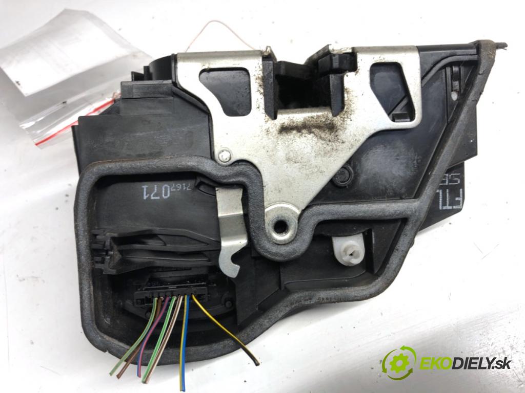 BMW E61 Kombi 2006 130 kW 525 d 2497 zámok dveře levý přední část 7167071