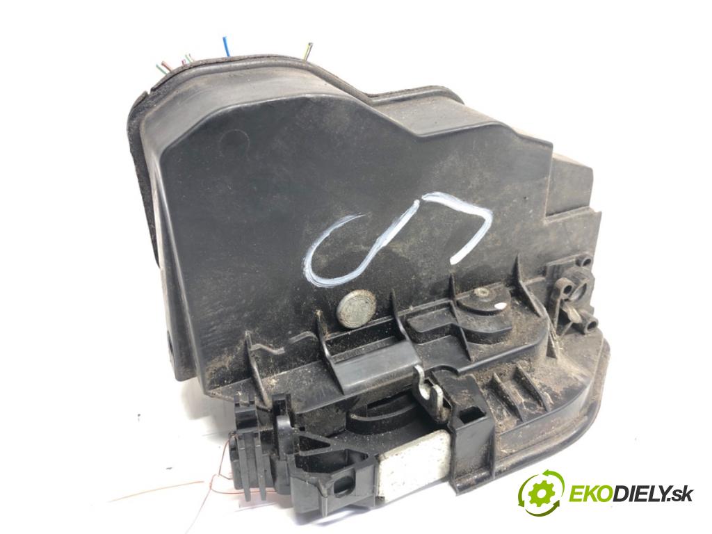 BMW E61 Kombi 2006 130 kW 525 d 2497 zámok dveře levý přední část 7167071