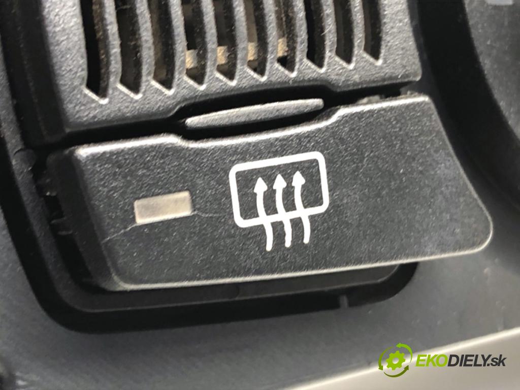 BMW E61 Kombi 2006 130 kW 525 d 2497 Panel ovládania kúrenia 9122398 (Prepínacie páčky pod volantom)