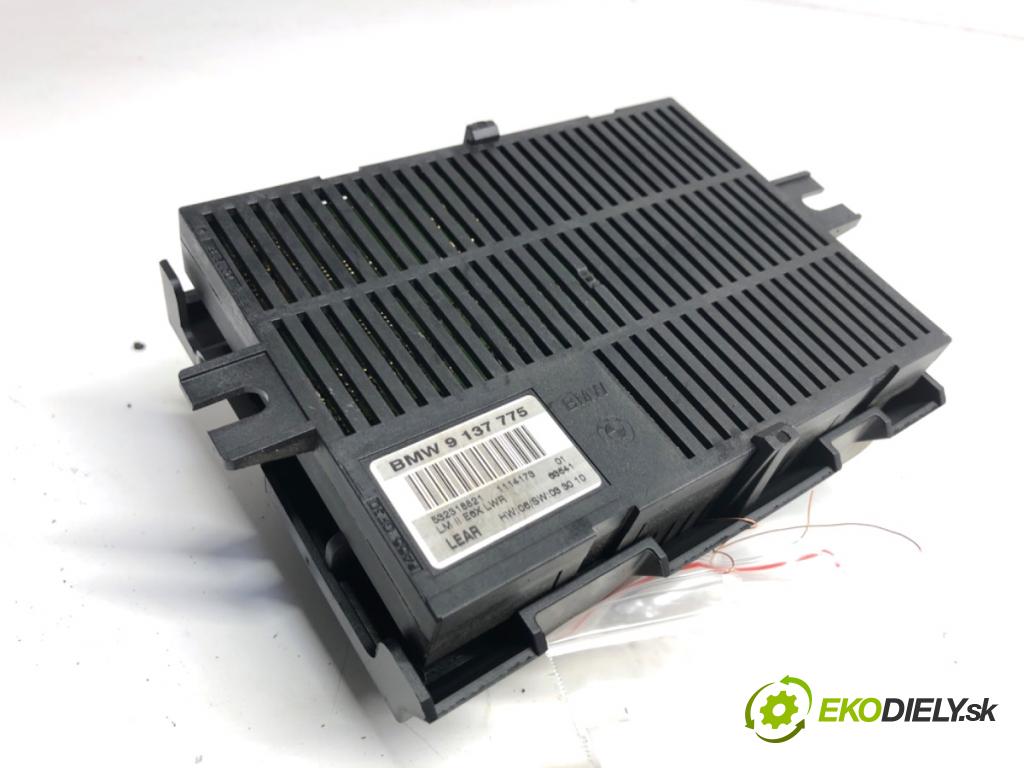 BMW E61 Kombi 2006 130 kW 525 d 2497 modul světel 9137775 (Ostatní)