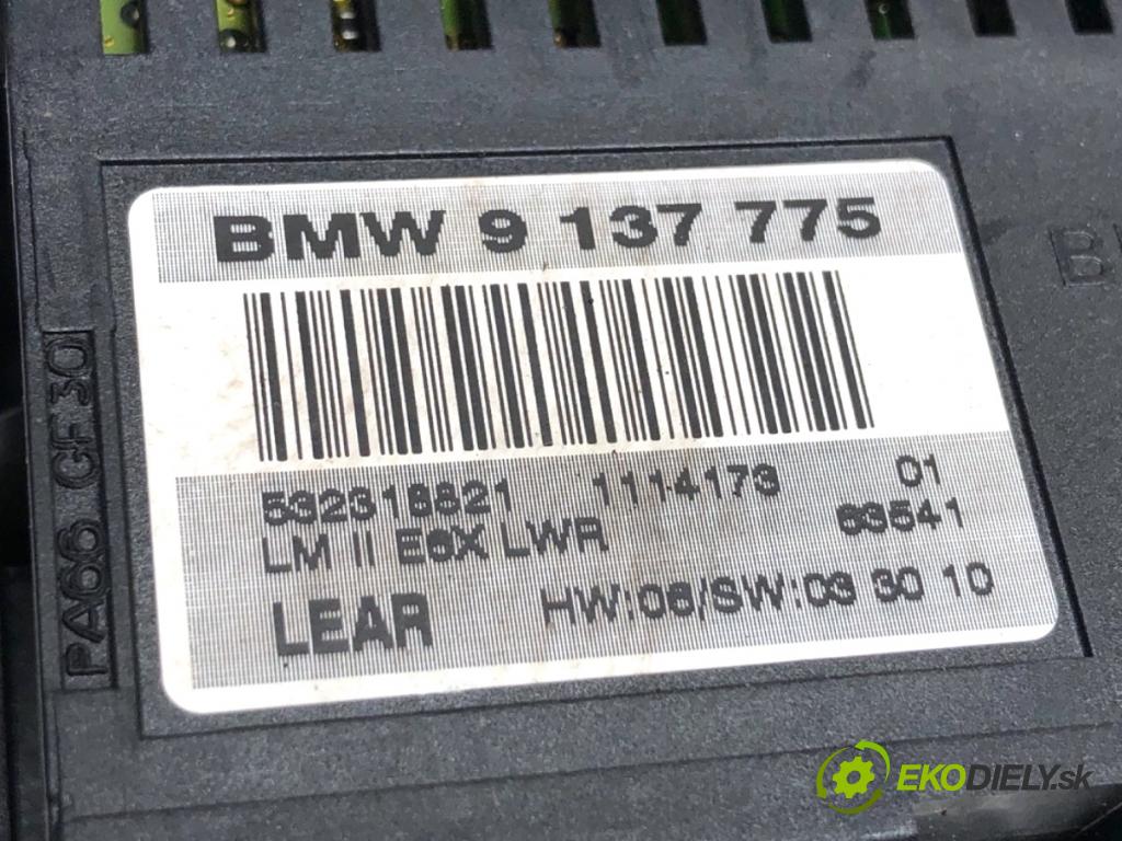 BMW E61 Kombi 2006 130 kW 525 d 2497 modul světel 9137775 (Ostatní)