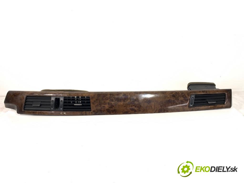 BMW E61 Kombi 2006 130 kW 525 d 2497 lišty kryt 6910734 (Lišta)