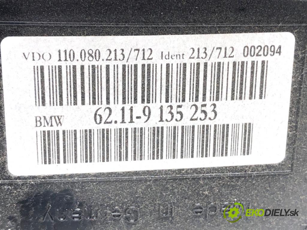 BMW E61 Kombi 2006 130 kW 525 d 2497 prístrojovka 9135253 (Přístrojové desky, displeje)