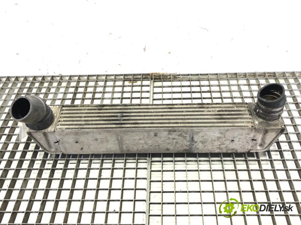 BMW E61 Kombi 2006 130 kW 525 d 2497 intercooler 7795823 (Intercooler (chladič nasávaného vzduchu))