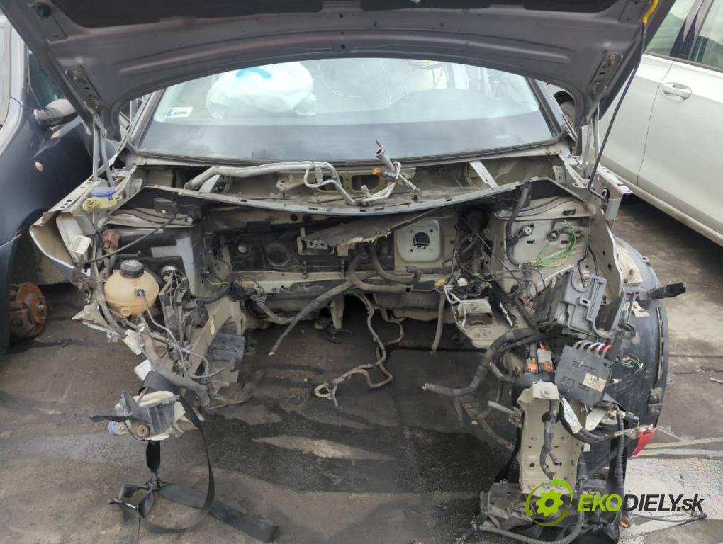 PEUGEOT 3008 SUV 2018 96 kW 1.5 BlueHDi 130 1499 KAROSERIA ČTVRŤÁK blatník zadní část levý pravý práh střecha PODŁUŻNICA levý pravý