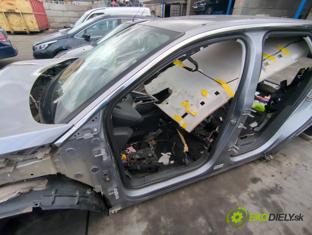 PEUGEOT 3008 SUV 2018 96 kW 1.5 BlueHDi 130 1499 KAROSERIA ČTVRŤÁK blatník zadní část levý pravý práh střecha PODŁUŻNICA levý pravý
