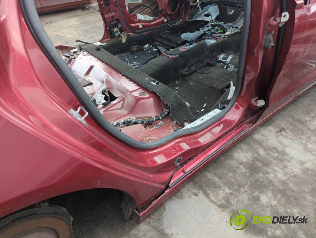 FORD MONDEO MK5 sedan 2014 130 kW 2.0 Hybrid 1999 KAROSERIA ČTVRŤÁK blatník zadní část levý pravý práh střecha PODŁUŻNICA levý pravý