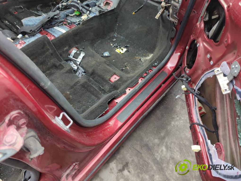 FORD MONDEO MK5 sedan 2014 130 kW 2.0 Hybrid 1999 KAROSERIA ČTVRŤÁK blatník zadní část levý pravý práh střecha PODŁUŻNICA levý pravý