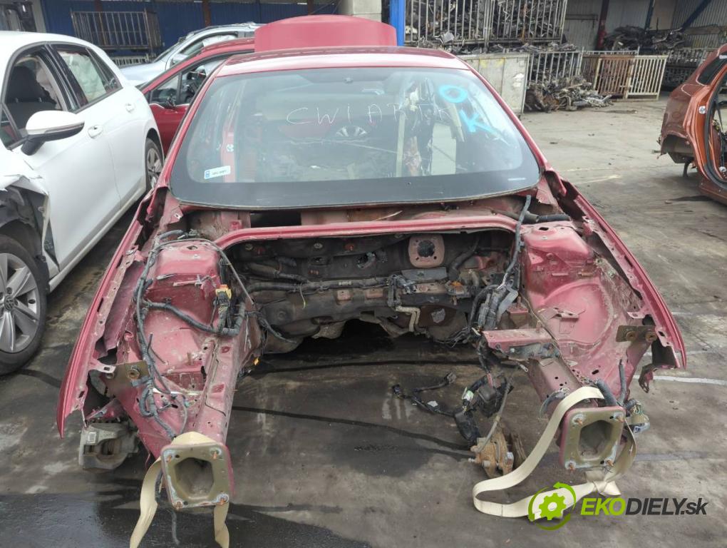 FORD MONDEO MK5 sedan 2014 130 kW 2.0 Hybrid 1999 KAROSERIA ČTVRŤÁK blatník zadní část levý pravý práh střecha PODŁUŻNICA levý pravý