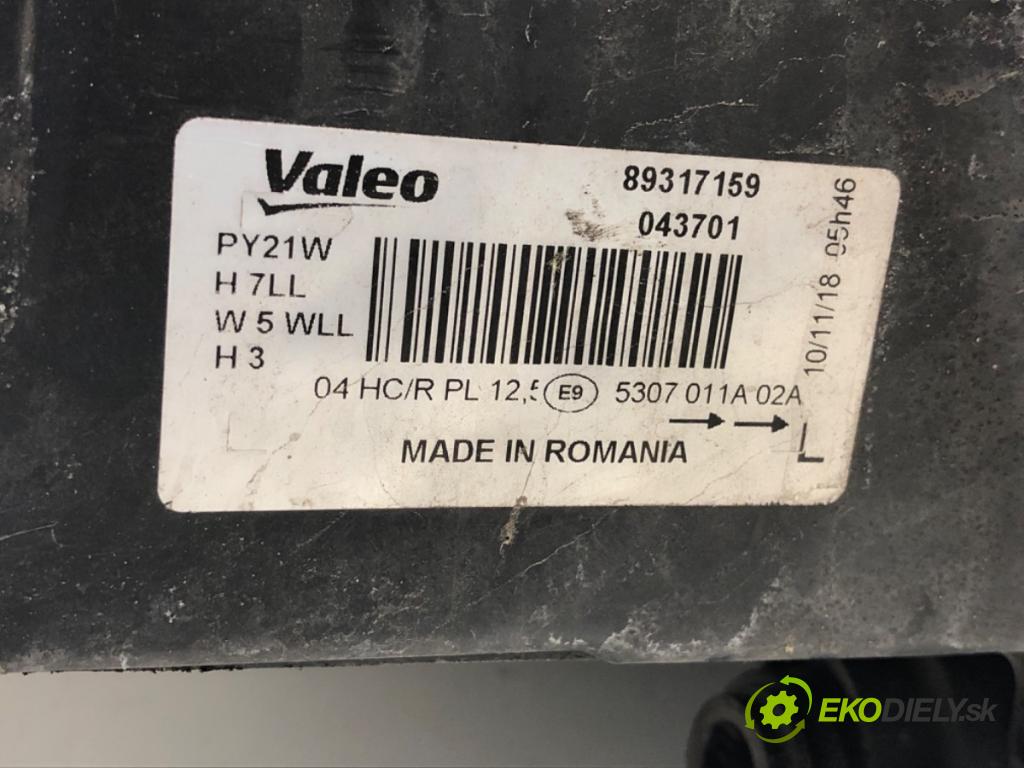 SEAT IBIZA III liftback 2006 59 kW 1.4 TDI 1422 světlomet levý přední část