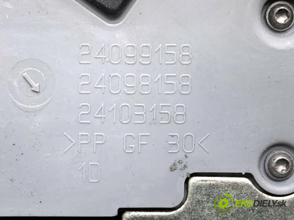 PEUGEOT 3008 nadwozie wielkoprzestrzenne (MPV) 2011 82 kW 1.6 HDi 1560 zámok dveře pravý zadní část 24099158