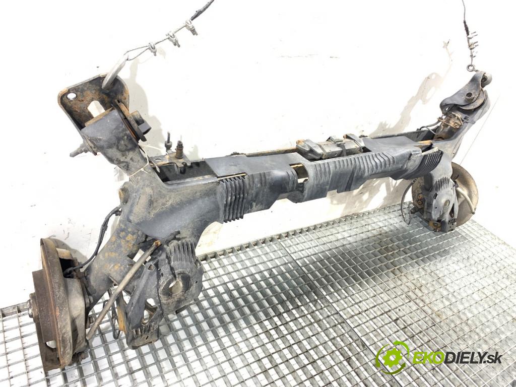 PEUGEOT 3008 nadwozie wielkoprzestrzenne (MPV) 2011 82 kW 1.6 HDi 1560 výztuha zadní část