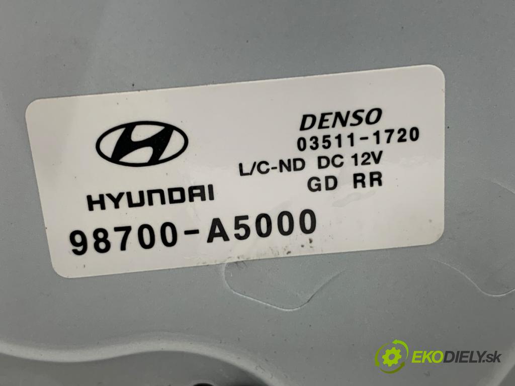 HYUNDAI i30 liftback 2015 81 kW 1.6 CRDi 1582 motor stěračů zadní část 98700-A5000