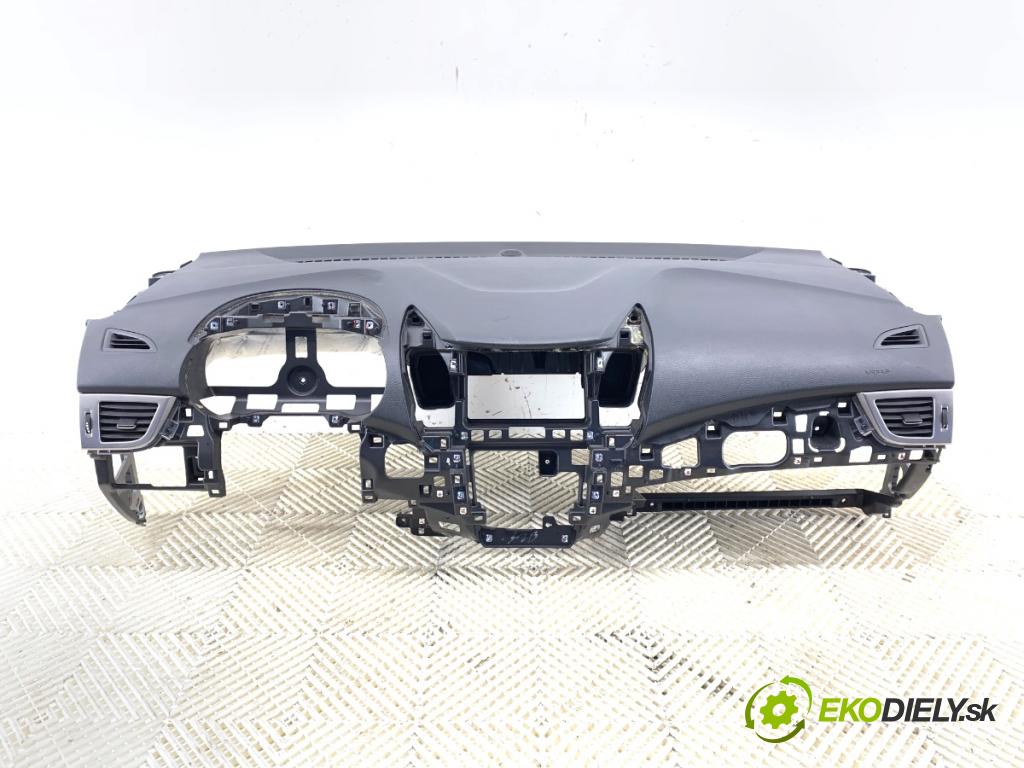 HYUNDAI i30 liftback 2015 81 kW 1.6 CRDi 1582 Palubná doska silentbloku pasy 84720A6000