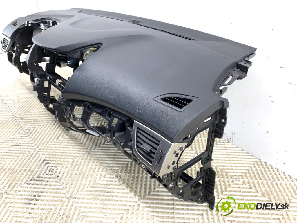 HYUNDAI i30 liftback 2015 81 kW 1.6 CRDi 1582 Palubná doska silentbloku pasy 84720A6000