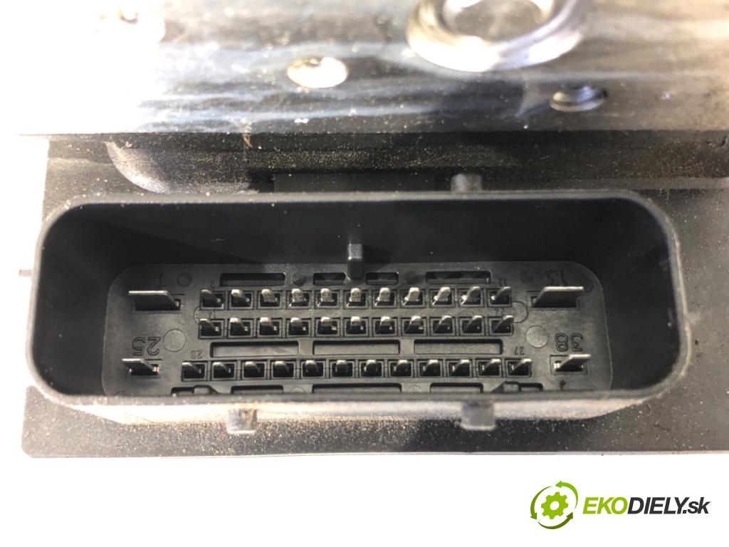 BMW E60 sedan 2005 130 kW 520 d 1995 Pumpa ABS 6774848 (Pumpa ABS)