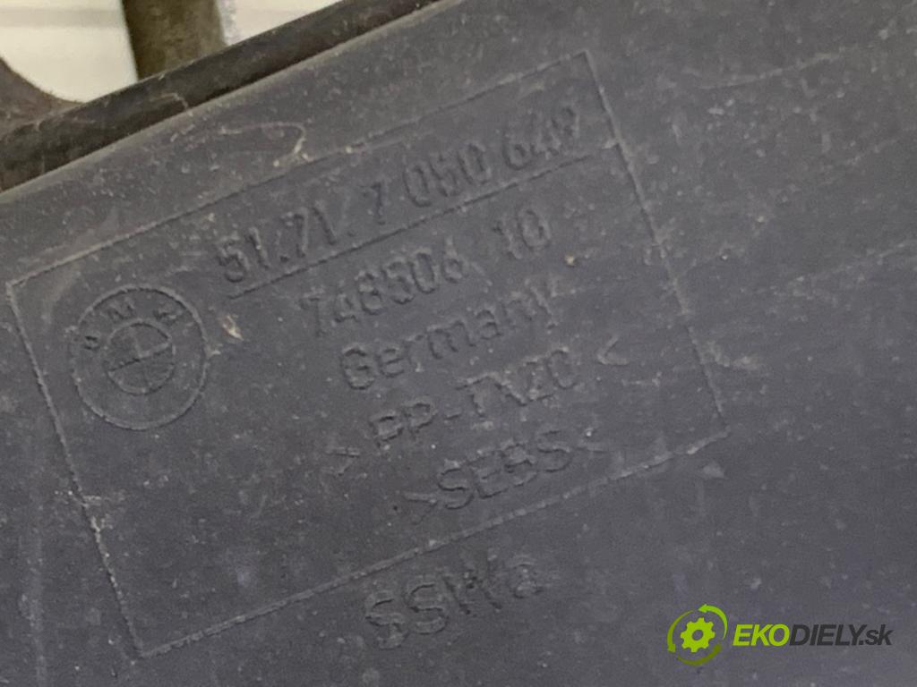 BMW E60 sedan 2005 130 kW 520 d 1995 držák přední část  (Výztuhy přední)