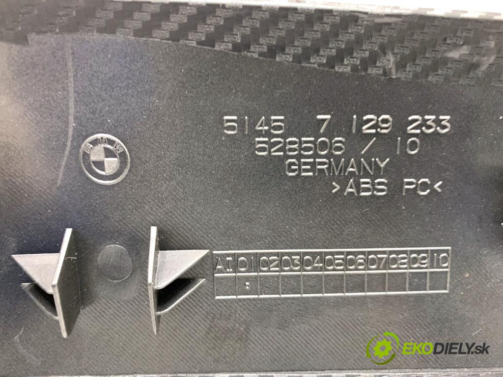 BMW E60 sedan 2005 130 kW 520 d 1995 lišty kryt 7129233 (Lišta)