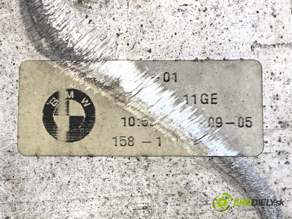 BMW E60 sedan 2005 130 kW 520 d 1995 výztuha nárazníka přední část  (Výztuhy přední)