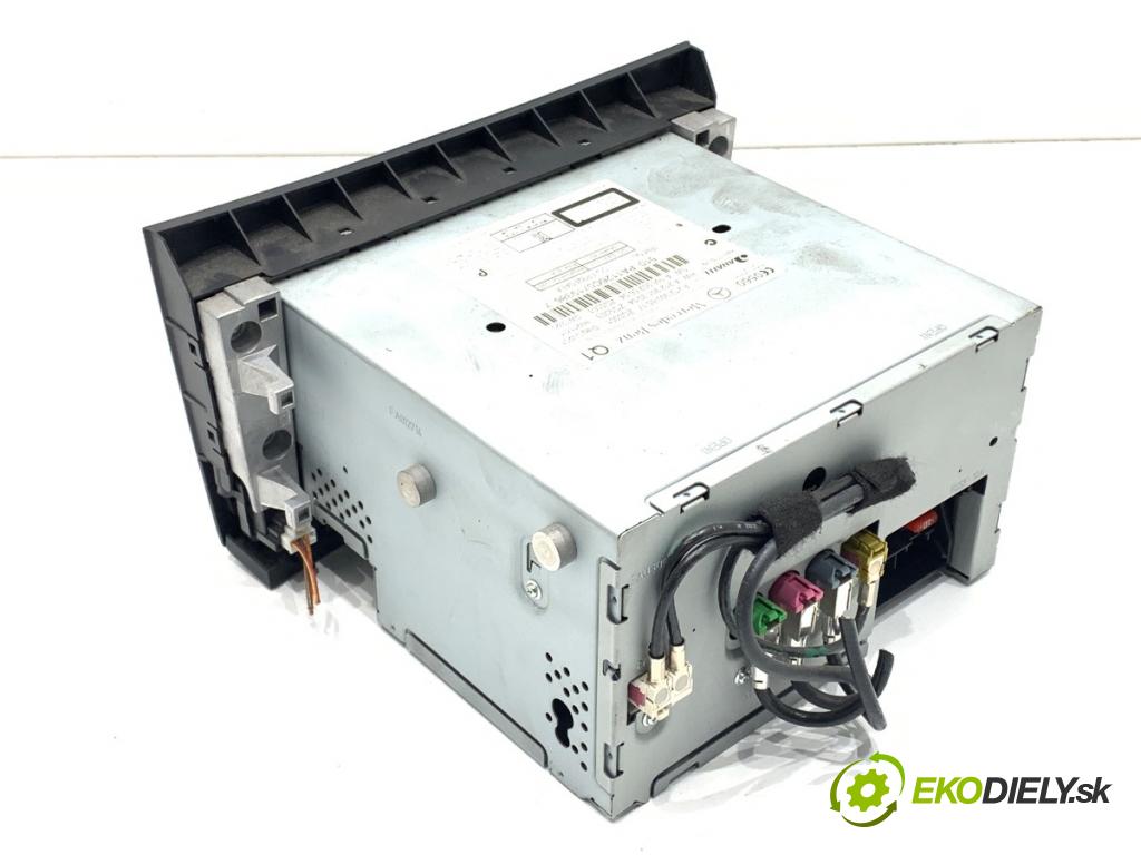 MERCEDES-BENZ W212 sedan 2012 150 kW E 250 CDI / BlueTEC (212.003, 212.004) 2143 RADIO A2129006517 (Audio zariadenie)