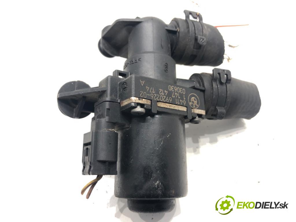 BMW E60 sedan 2003 125 kW 520 i 2171 magnetický ventil vody 6920226 (Ostatní)