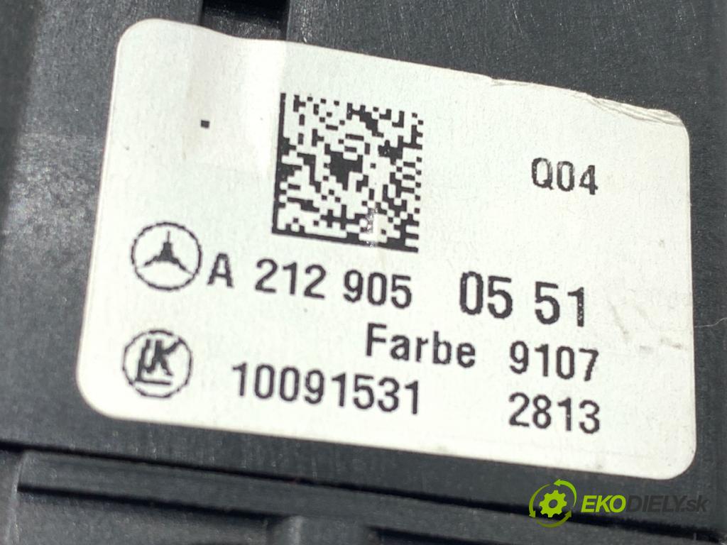 MERCEDES-BENZ W212 sedan 2013 150 kW E 250 CDI / BlueTEC 4-matic (212.082, 212.097) 2143 spínač světel A2129050551
