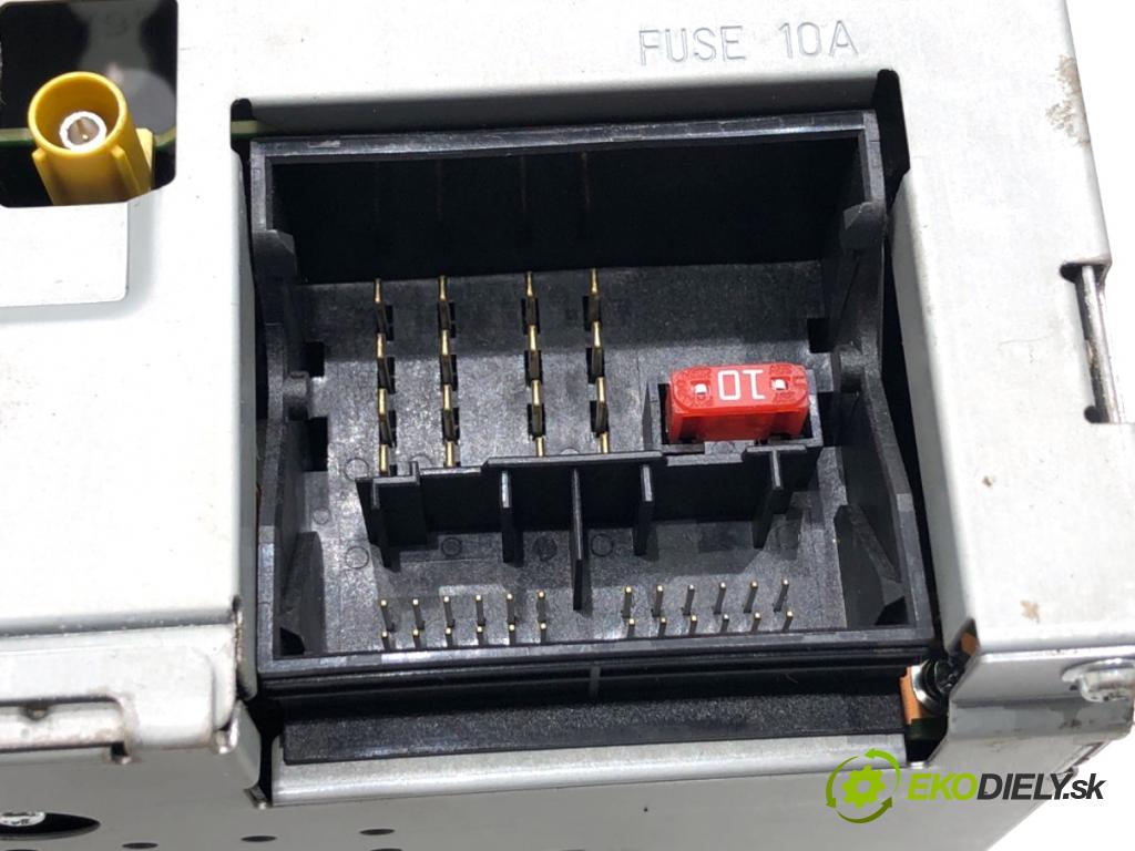 MERCEDES-BENZ W212 sedan 2013 150 kW E 250 CDI / BlueTEC 4-matic (212.082, 212.097) 2143 RADIO A2129008524 (Audio zariadenie)