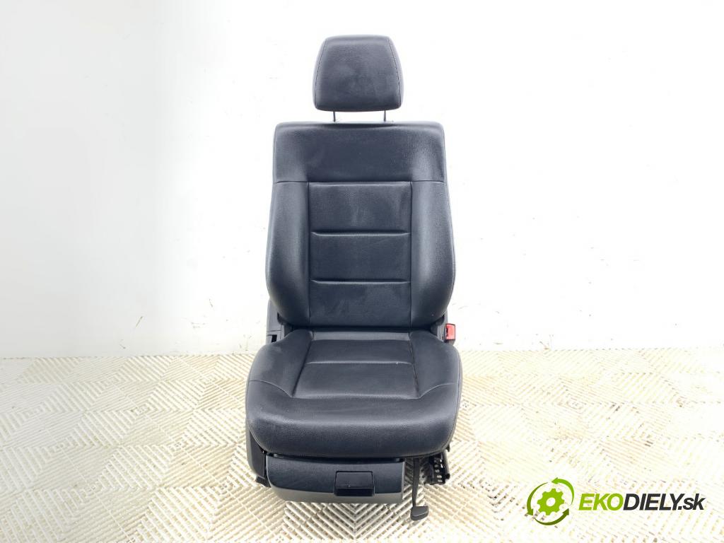 MERCEDES-BENZ W212 sedan 2013 150 kW E 250 CDI / BlueTEC 4-matic (212.082, 212.097) 2143 Sedadlo pravy predný 